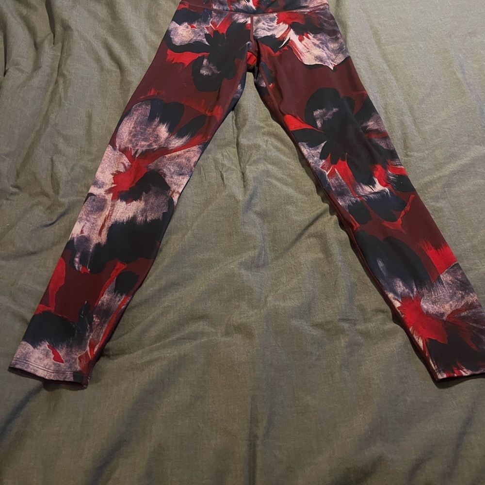 JoyLab Red and Black Patterned Leggings